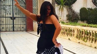 وقعت في فخ الفوتوشوب وسخرية المتابعين .. حقائق عن فيفي عبده 