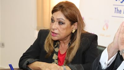  منى عمر ترحب بوفد بروركينافاسو للإستعداد للمؤتمر السابع للتعاون الإسلامي