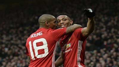 أشلي يونج مندهش من غياب مارسيال عن منتخب فرنسا