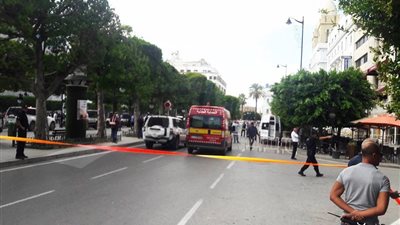 شاهد موقع تفجير امرأة نفسها في شارع الحبيب بورقيبة  بتونس 