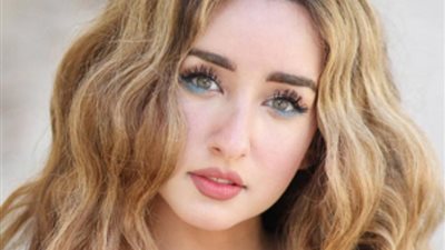 هنا الزاهد تثير الجدل مع أختها 