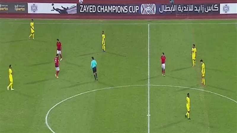 الأهلي يتقدم على
