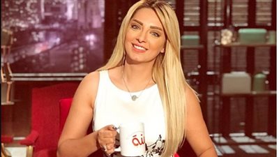 صورة| مي حلمي تخزي العين بعد إلغاء زفافها .. والجمهور: مش إحنا اللي حسدنا كي !