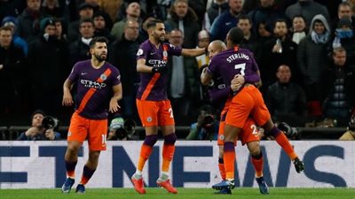 جماهير مانشستر سيتي تهاجم صلاح وليفربول ضد توتنهام