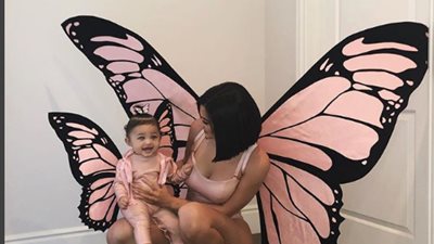 صور.. إطلالتك في الهالووين على غرار كايلي جينر وطفلتها