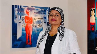 صور| الفنانة أحلام فكري تنظم معرض 