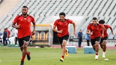 اليوم.. الأهلي يخوض مرانه على استاد برج العرب