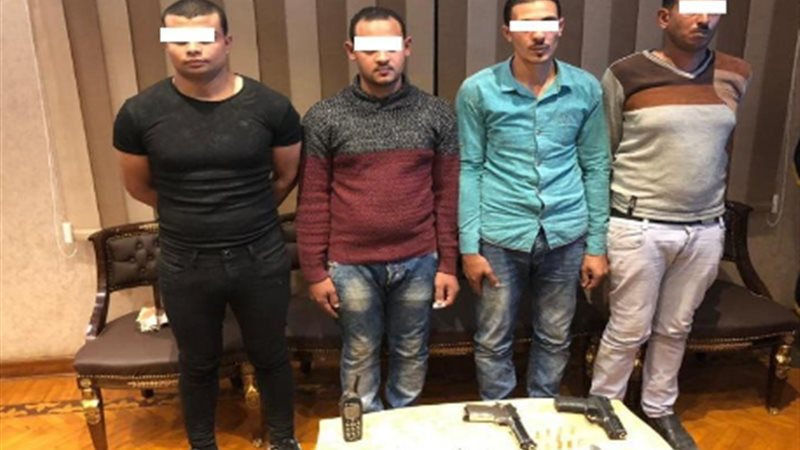 القبض على 4 أشخاص-انتحال