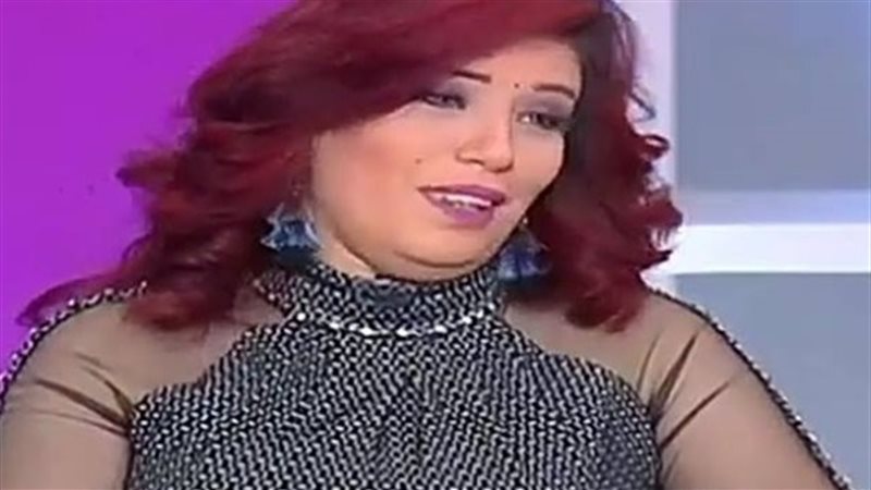 خبيرة الأبراج منى