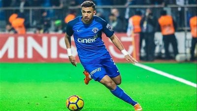 تريزيجيه يحصل على جائزة الشهر في الدوري التركي