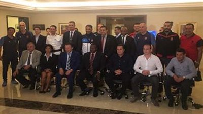 صورة للروح الرياضية بين الأهلي والترجي