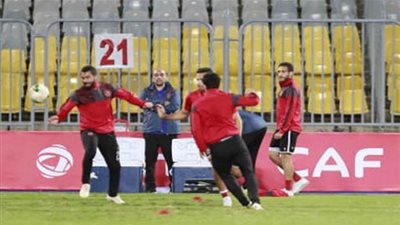 هشام محمد يبدأ برنامجه التأهيلي في برج العرب