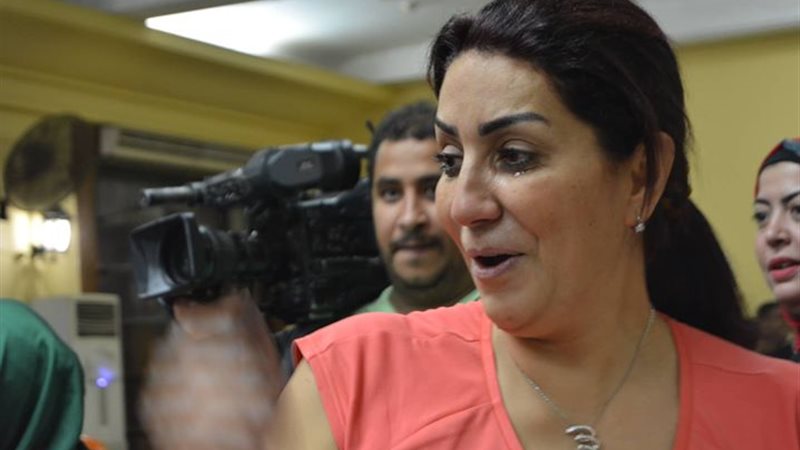 وفاء عامر