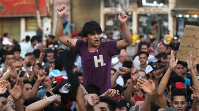العراق على صفيح ساخن.. والتظاهرات تجتاح الشوارع