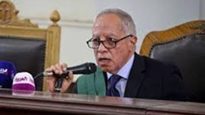 تأجيل  إعادة محاكمة مرشد الإخوان في إحداث مسجد الاستقامة لـ 5 نوفمبر