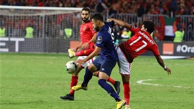 السفارة المصرية في تونس تطمئن الأهلي قبل موقعة رادس