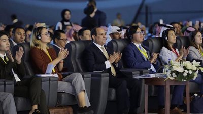 بعد قليل .. جلسة شباب مصر والخارج مع السيسي فى منتدى شباب العالم