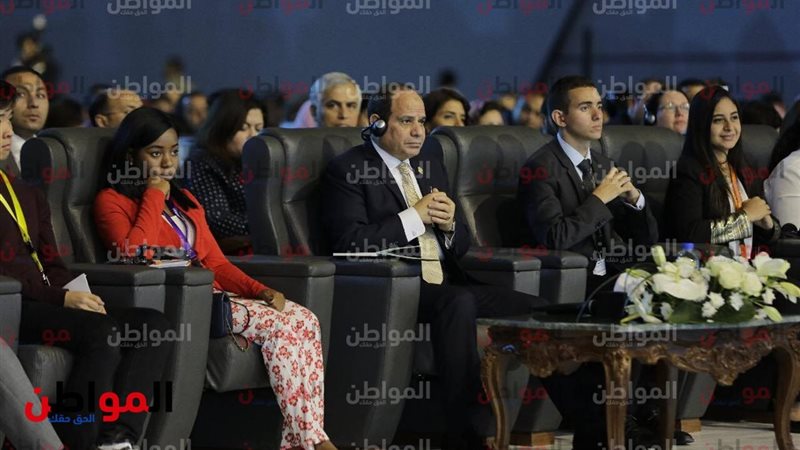 السيسي في جلسة ما