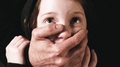 إذا كنت في أمريكا.. 5 جهات تساعدك  في العثور على ابنك