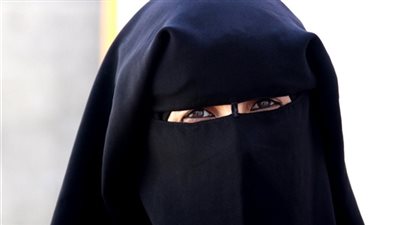  الدكتور محمد عمارة إستشاري التسويق السياسي: لا تسوقوا قانون منع النقاب هكذا 