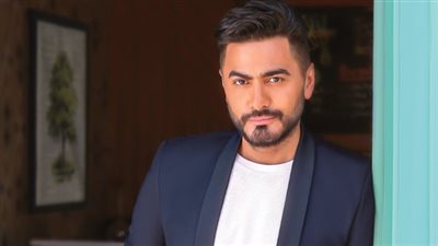 صورة| عودة أبو آدم .. تامر حسني في الجيم من جديد