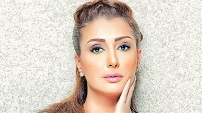 شاهد | صورة مثيرة لغادة عبد الرزاق مع رونالدينيو