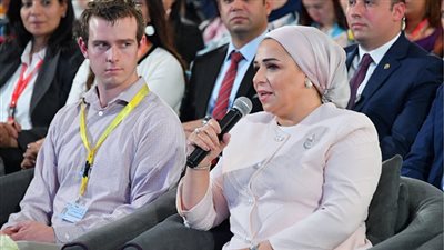 قرينة الرئيس السيسي: منتدى شباب العالم تجربة متميزة وفريدة