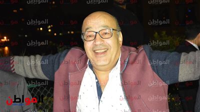 حجاج عبدالعظيم في حفل شرفت مصر لإحدى الصحفيات: وريني بطاقتك