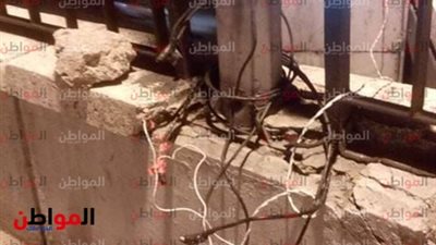 استجابة عاجلة لشكاوى مواطني حي المنتزة من وجود اسلاك عارية فوق نفق السويس