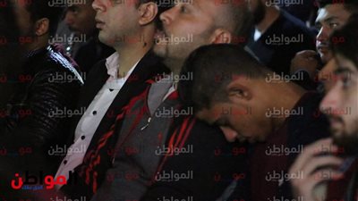 صور .. النوم سلطان مهما بلغ الأهلاوية من أحزان