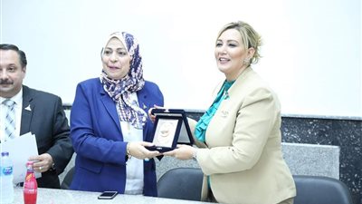 تربية نوعية عين شمس تكرم جيهان جادو