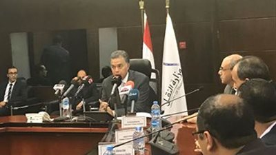 صور| وزير النقل يتعاقد مع شركة هولندية لتطوير الأرصفة البحرية بميناء الإسكندرية