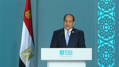 فيديو.. الرئيس السيسي: لا تمييز بين رجل وامرأة ولا بين دين وآخر 