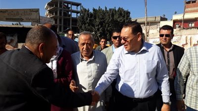 خلال جولته التفقدية.. محافظ الشرقية: إقالة مدير الوحدة الصحية بقرية الصالحية