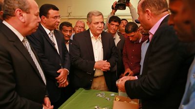 تطبيق مبادرة رئيس الوزراء بتركيب القطع الموفرة لترشيد المياه بديوان كفر الشيخ