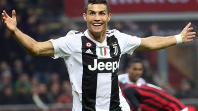 إنفوجراف| كريستيانو رونالدو في مقارنة بين يوفنتوس وريال مدريد