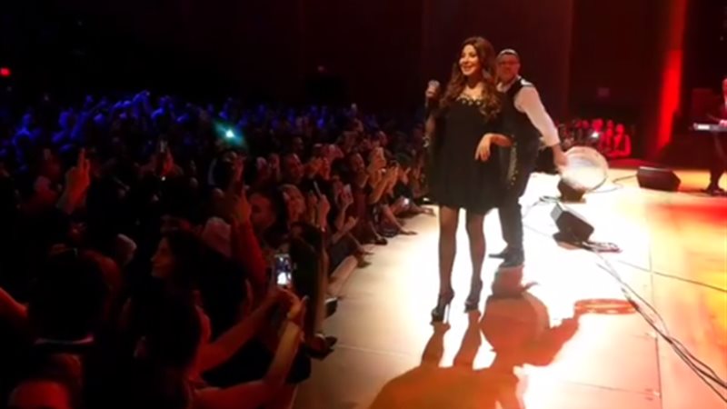 فستان نانسي عجرم