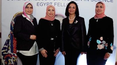 مايا مرسي  تهنئ الفائزات بجوائز