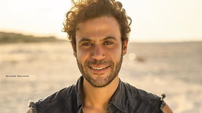 محمد إمام يستعين بحمو بيكا وهذا البطل  قبل تصوير لص بغداد