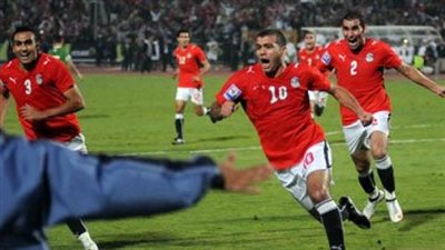 كورة زمان.. عماد متعب يسجل هدف قاتل في شباك الجزائر بتصفيات المونديال