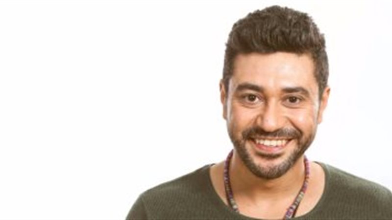 الفنان محمد عز 
