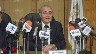 صور| وزير التموين: إمداد الأوقاف بـ 150 طن أرز و100 سكر للأسر الأولى بالرعاية