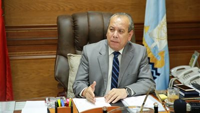 محافظ كفرالشيخ يحيل عددا من المسئولين بمديرية الزراعة للنيابة العامة