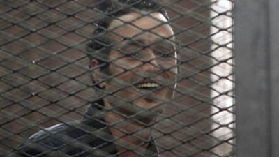 حجز محاكمة أحمد دومة في قضية أحداث مجلس الوزراء للحكم يوم 9 يناير