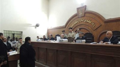 جنايات دمنهور تقضي بحبس أمين شرطة في قضية تقاضي رشوة