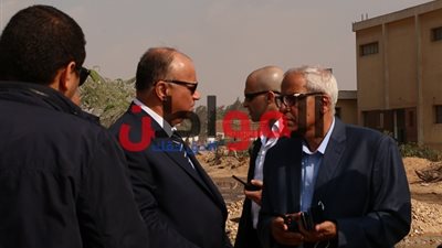 جولة مفاجئة لمحافظ القاهرة بحي السلام أول