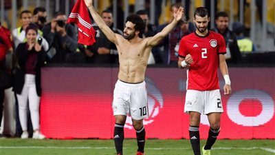 لاعب ليفربول السابق: محمد صلاح يلعب بجودة الموسم الماضي