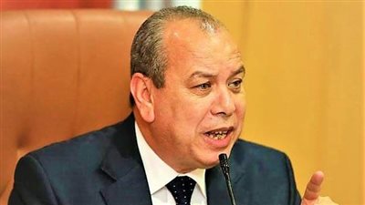 محافظ كفرالشيخ يحيل شكوى مواطن بخصوص تعديات الطريق إلى النيابة