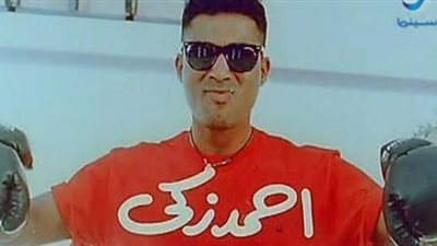 أحمد زكي في لقاء تلفزيوني نادر يكشف سبب تسمية فيلم كابوريا بهذا الأسم