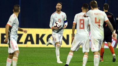 إنريكي يعلن تشكيل إسبانيا لمواجهة البوسنة والهرسك